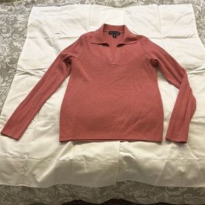 saks fifth avenue, like new sweater, dusty rose pink, size s, merino wool blend